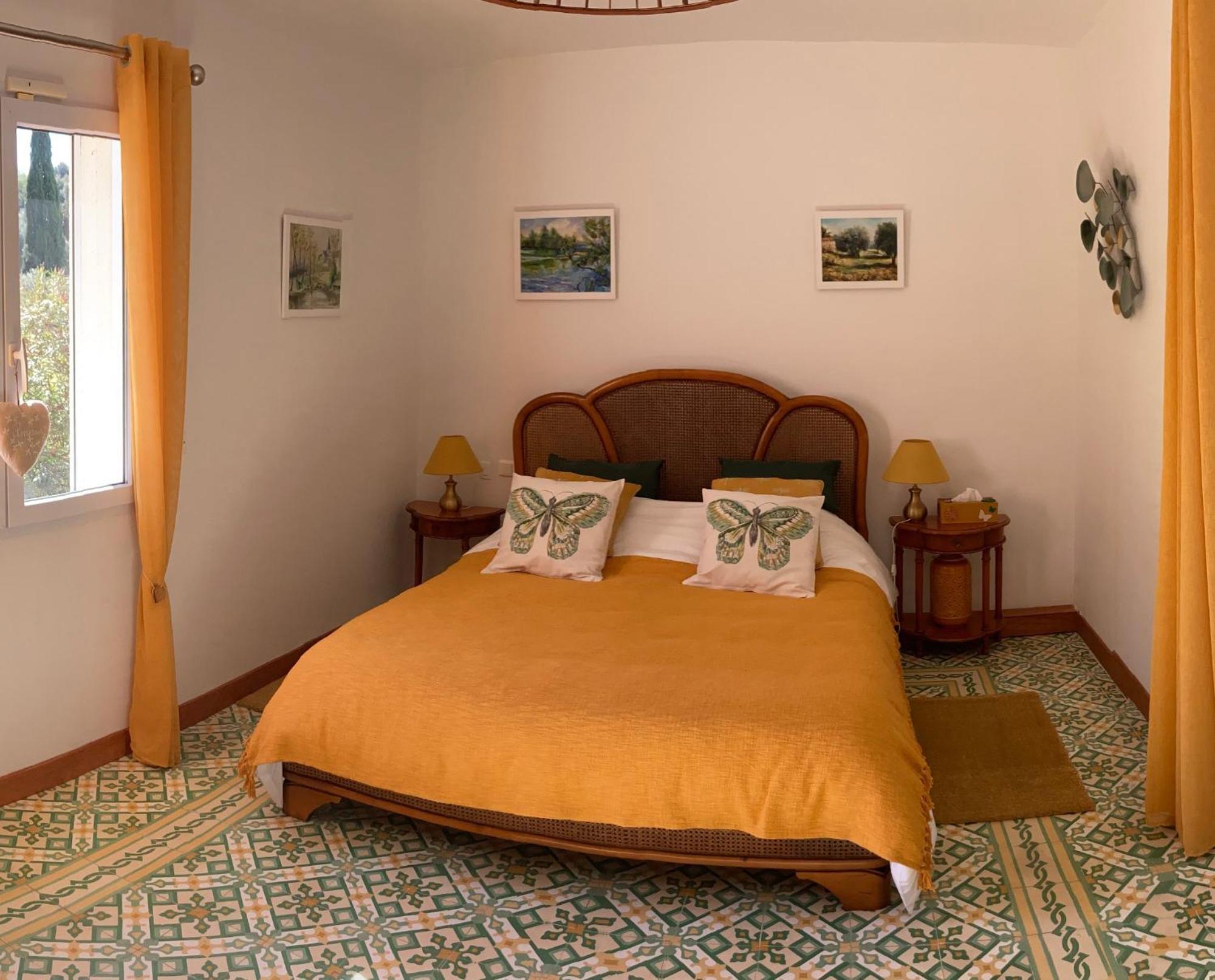 Domaine Des Lavarines Morieres-les-Avignon Extérieur photo